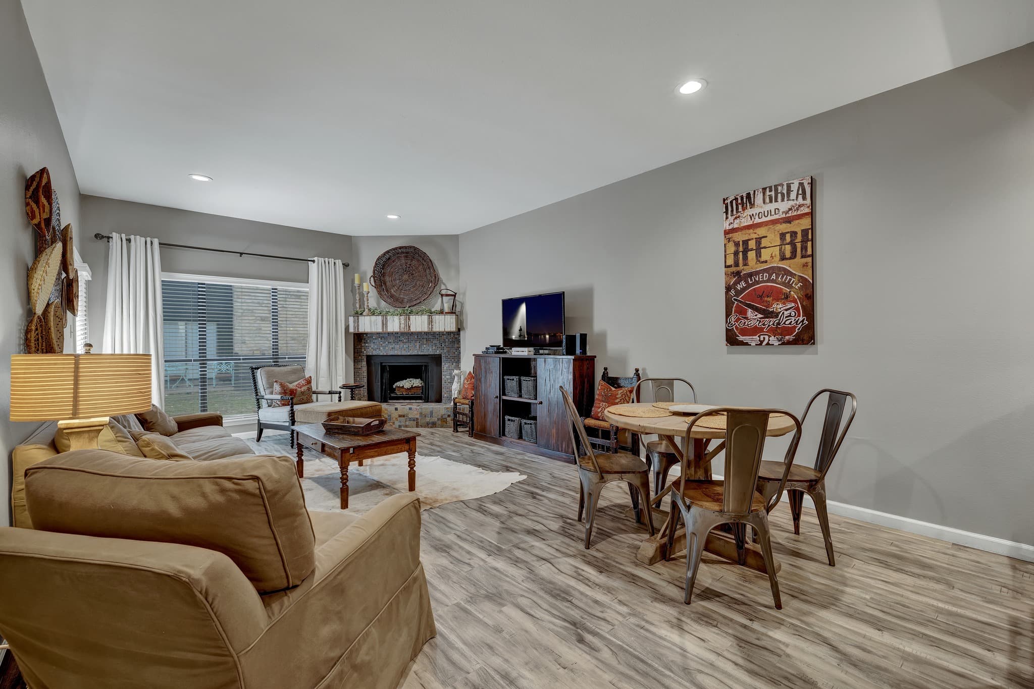 Living and Dining Area